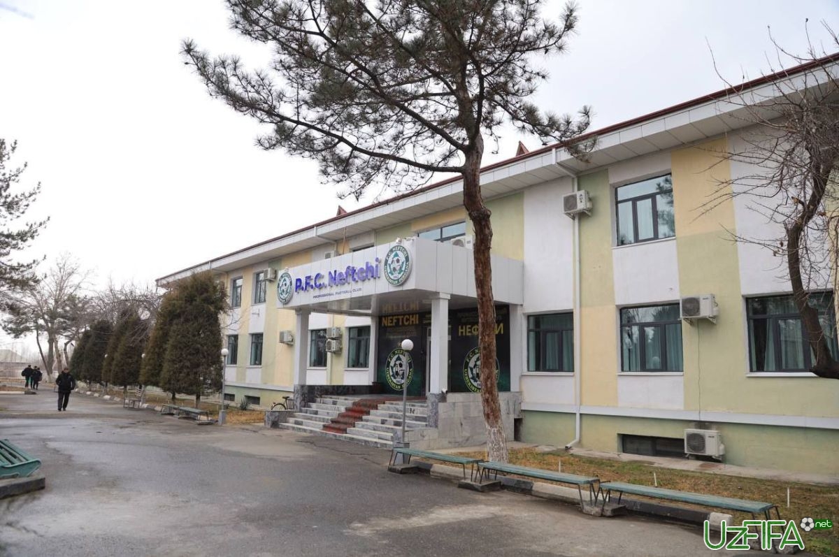 Foto Farg'ona hokimi Qirgulidagi "Neftchi" qarorgohida bo'ldi - uzfifa.net.
