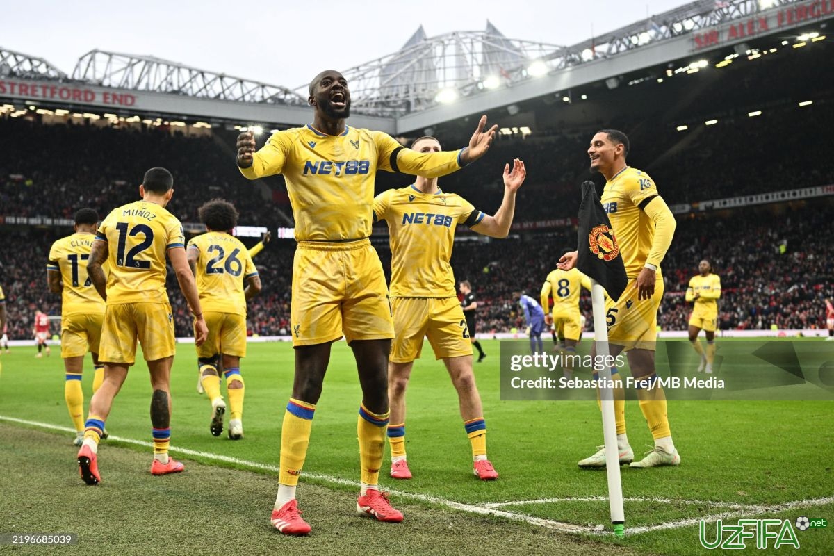 APL. "Man Yunayted" bu safar o'z uyida "Kristal Pelas"ga yutqazdi. Lisandro Martines jarohat oldi - uzfifa.net.