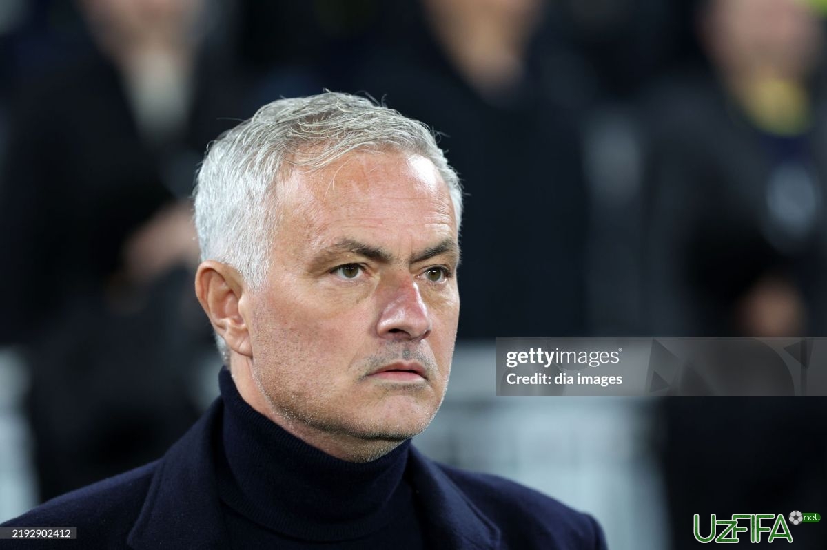 Mourinyu futbol tarixidagi eng zo'r uch futbolchi nomini aytdi - uzfifa.net.