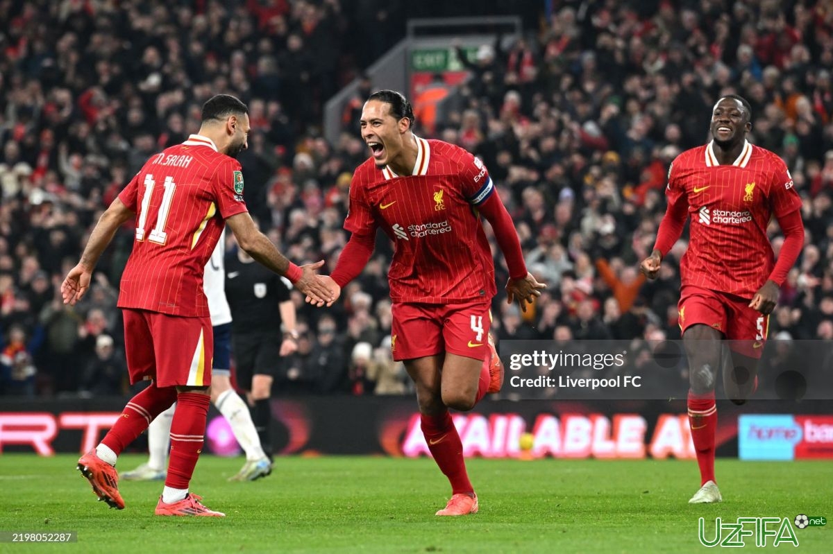 Video "Liverpul" katta qiyinchiliksiz Angliya Liga Kubogi finaliga yo'l oldi - uzfifa.net.