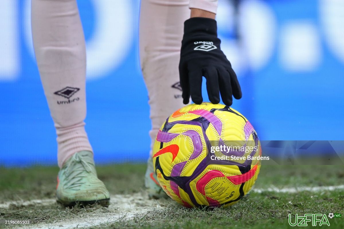 Foto APLda yanvar oyining eng yaxshi futbolchisi elon qilindi - uzfifa.net.