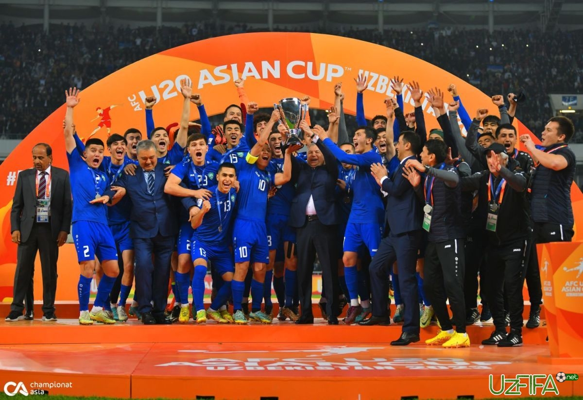 U-20 Osiyo kubogi tarixidan. Darvozabon Xolmuhammedov, Geynrixdan kutilmagan sovg'a, Prezident kelgan oqshomdagi chempionlik va Boymurodovni kashf etgan musobaqa - uzfifa.net.