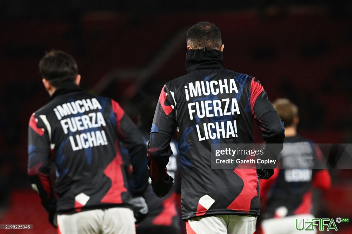                           Manchester Yunaytedning asosiy himoyachi bir yilga safdan chiqdi		- uzfifa.net.