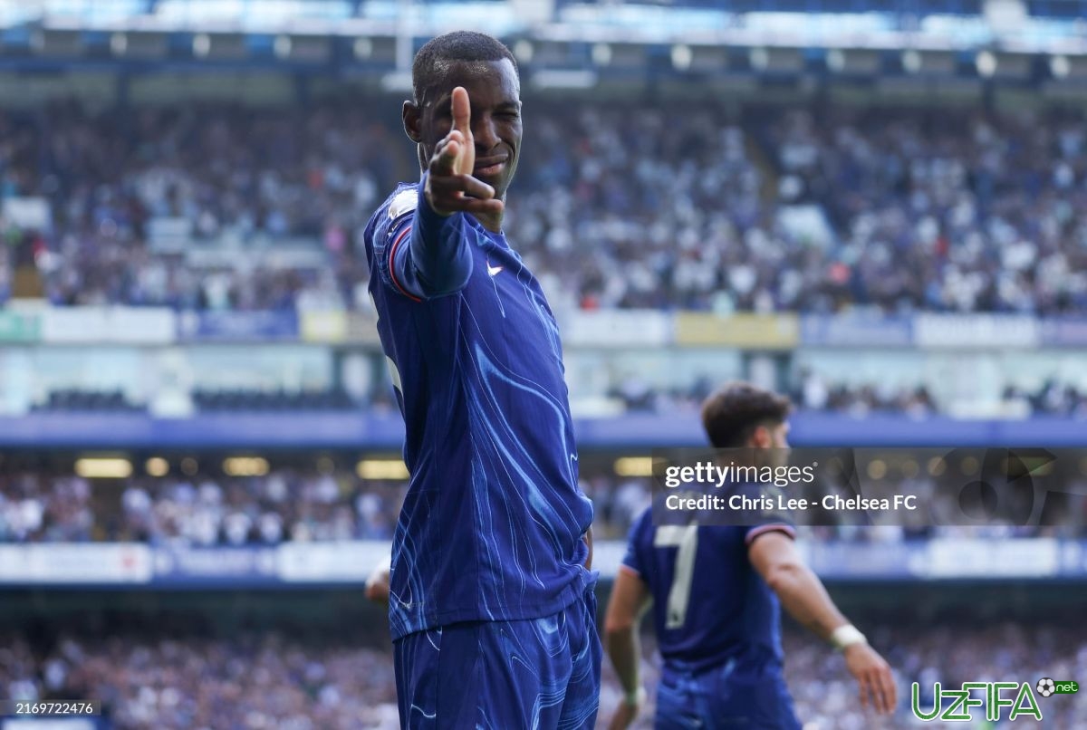                           "Nyukasl" "Chelsi" futbolchisiga qiziqish bildirmoqda		- uzfifa.net.
