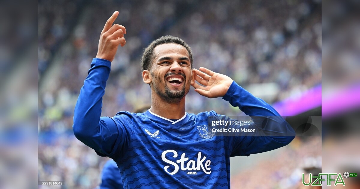 "Manchester Yunayted" "Everton" hujumchisiga qiziqmoqda- uzfifa.net.