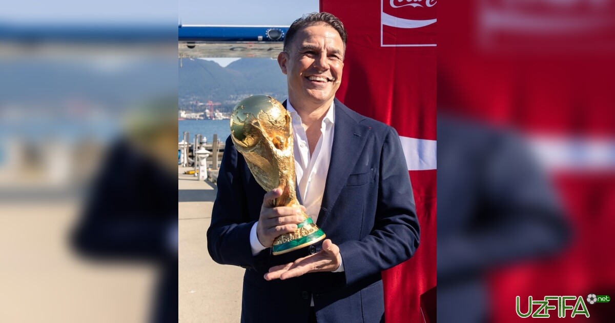 Kannavaro jahon chempionati kubogini qo'lga kiritdi- uzfifa.net.