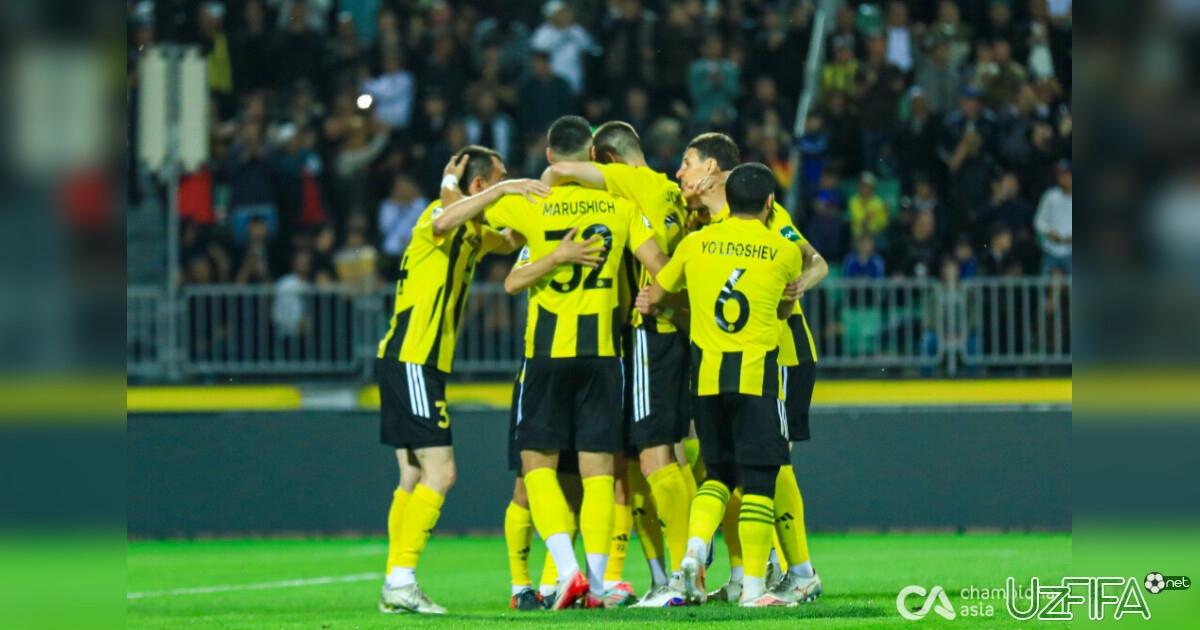 Shiddatli o'tgan "Neftchi" - "Nasaf" o'yinidan FOTOGALEREYA- uzfifa.net.