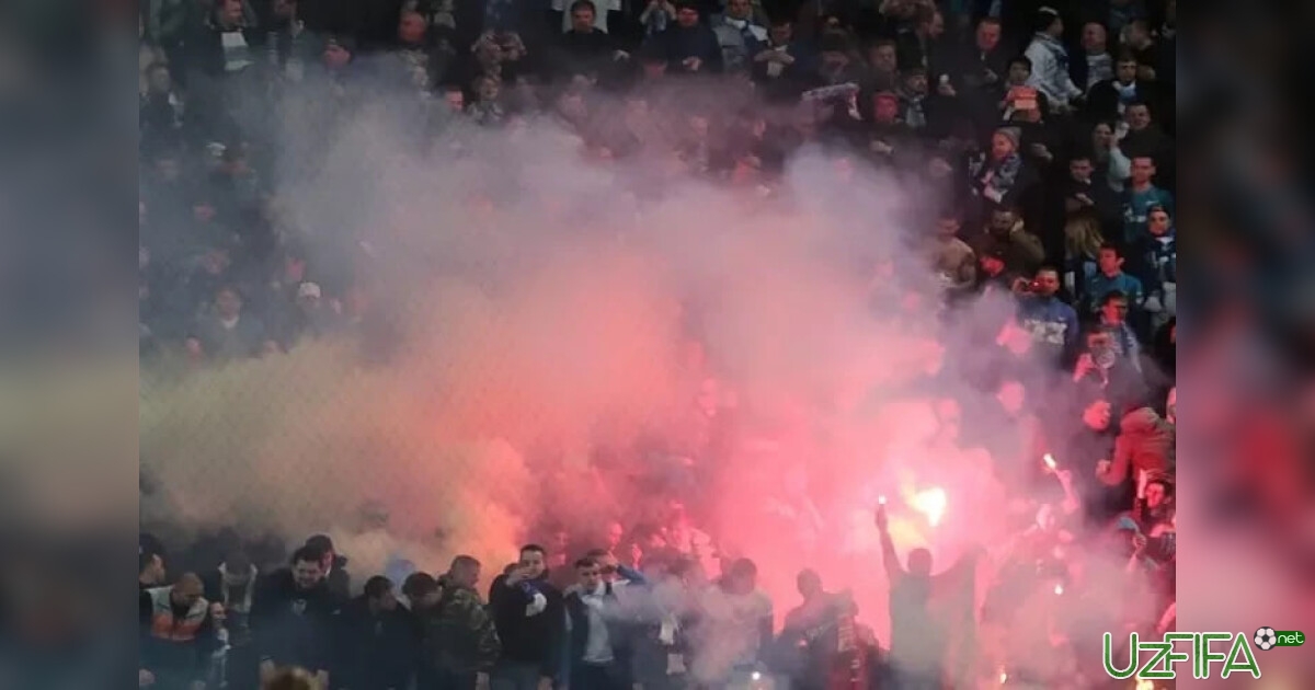 Futbol muxlislari norozilik namoyishi vaqtida hukumat binosiga o't qo'ydi- uzfifa.net.