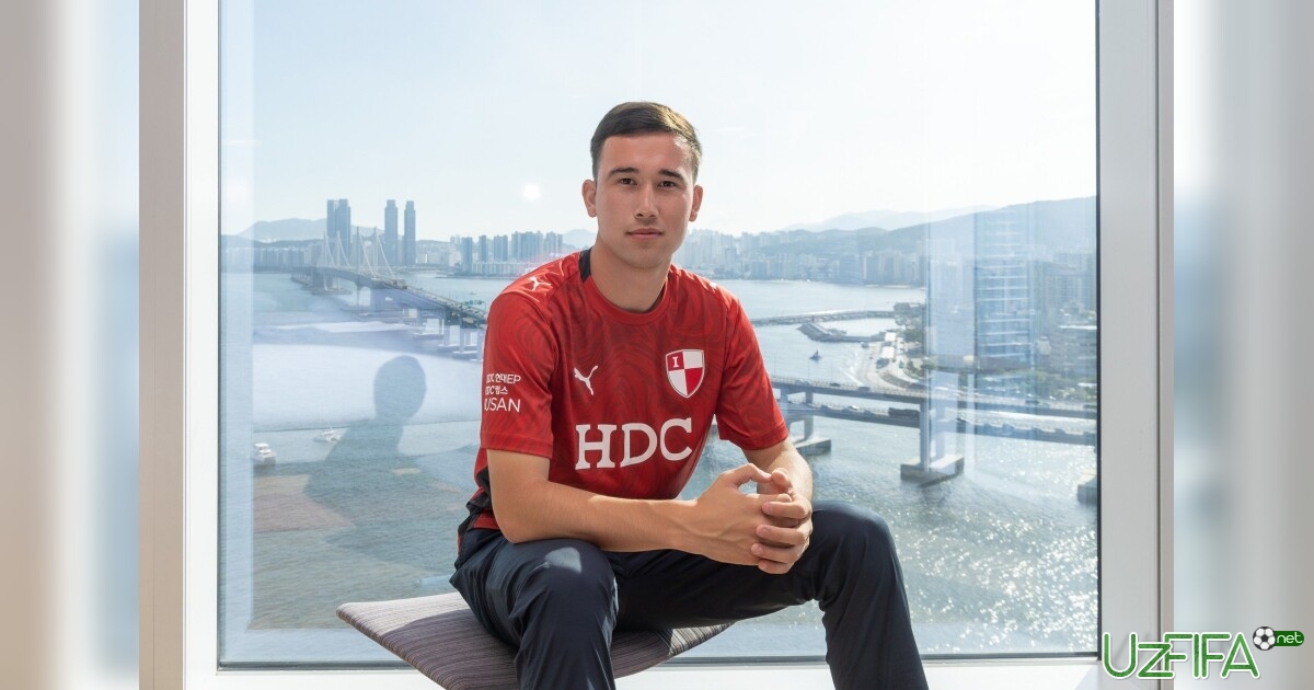 Otabek Ahadov - "Pusan Ay Park" jamoasi futbolchisi- uzfifa.net.