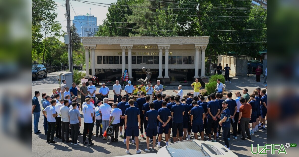 "Paxtakor-79" jamoasi yodga olindi- uzfifa.net.