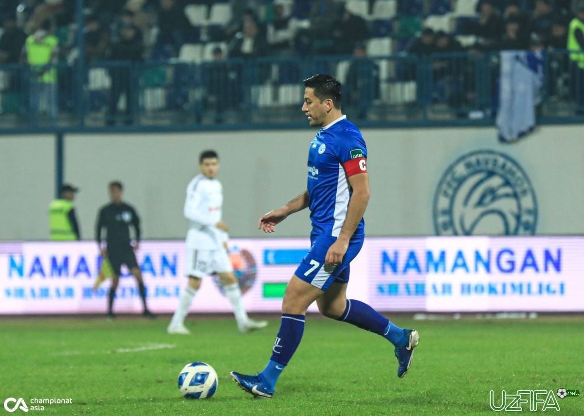                           "Navbahor" besh nafar futbolchisi bilan shartnomani uzaytirdi		- uzfifa.net.