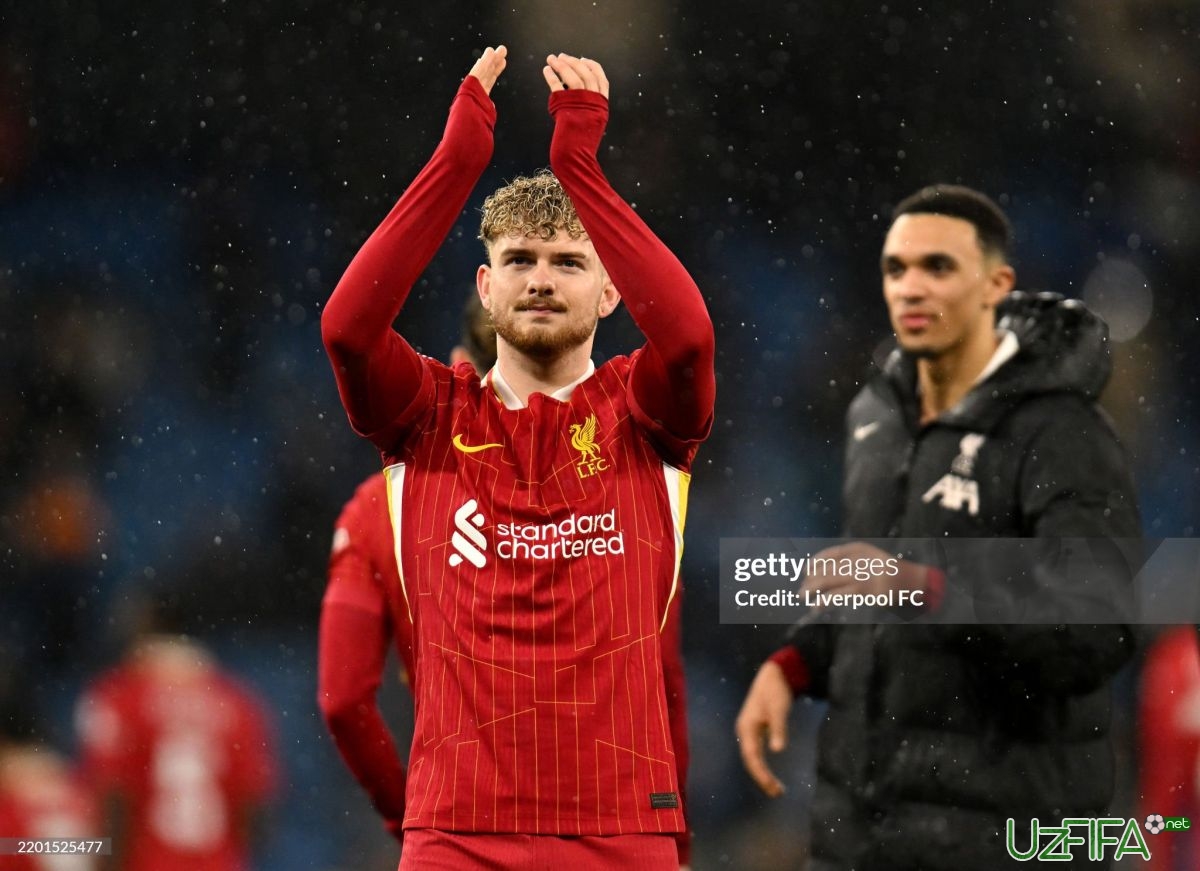 "Liverpul" yarim himoyachisi klubdan ketmoqchi - uzfifa.net.