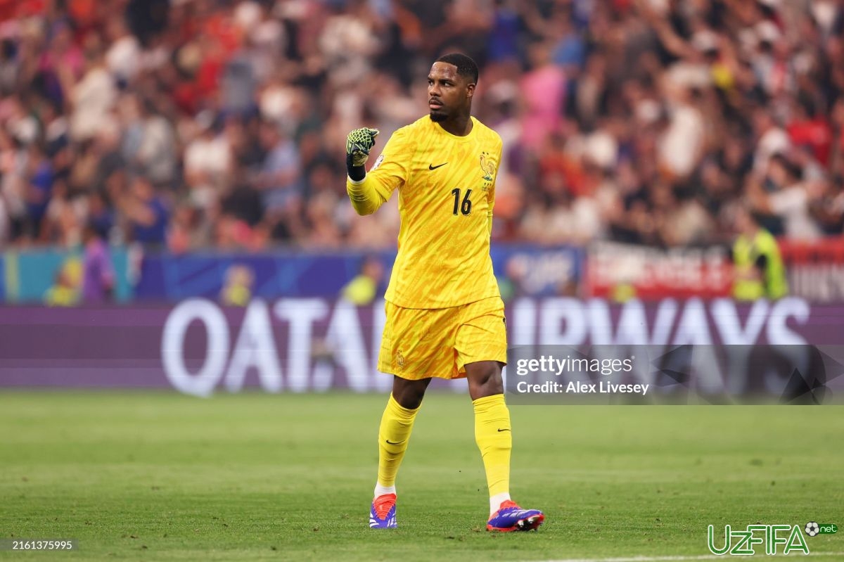                           APLning ikki klubi "Milan" darvozabonini sotib olmoqchi		- uzfifa.net.