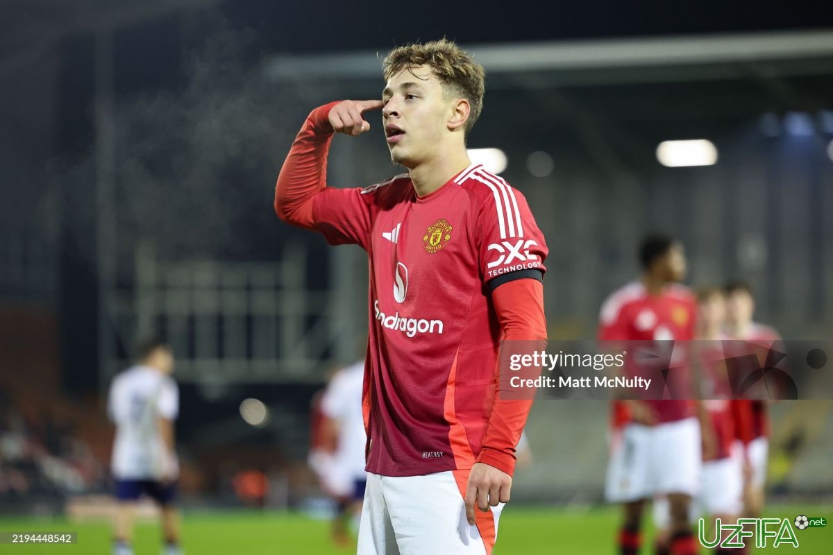                           "Manchester Yunayted" Amir Ibragimov bilan shartnoma imzoladi		- uzfifa.net.