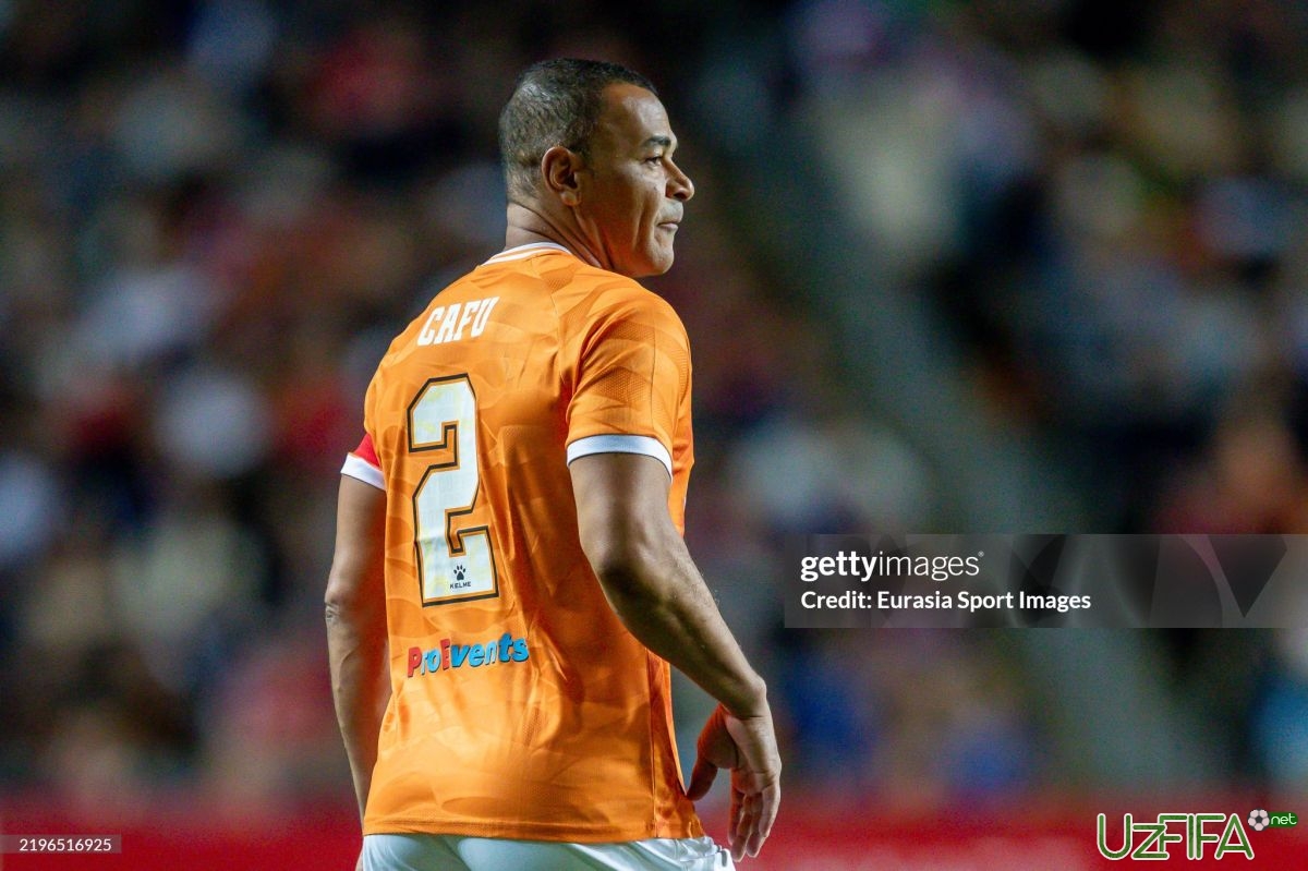               Foto&nbsp;            Afsonaviy Kafu Qozog'istonga keldi		- uzfifa.net.