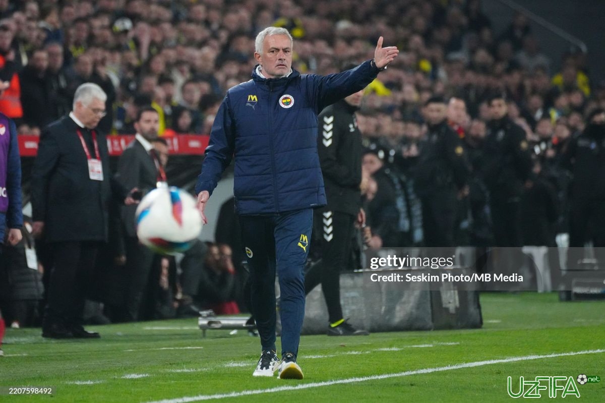                           Mourinyu terma jamoani boshqarishi mumkin		- uzfifa.net.