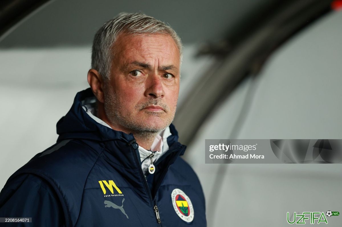 Mourino Braziliya termasi taklifini rad etdi - uzfifa.net.