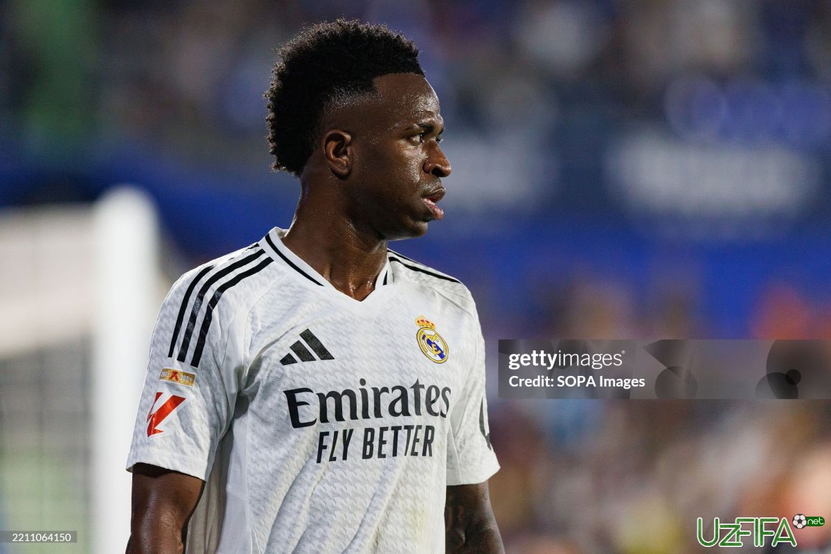 Vinisius Ronaldu kabi maosh olishni istamoqda - uzfifa.net.