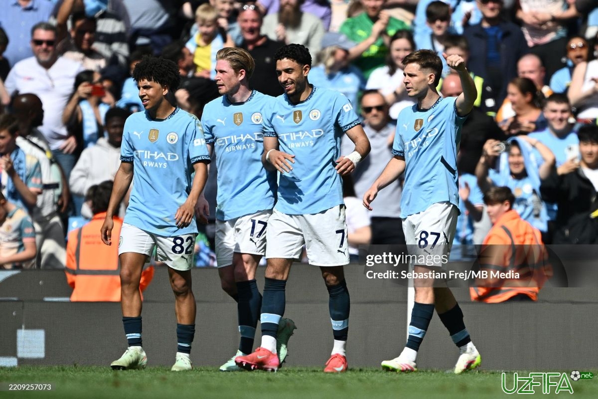                           "Bayer" "Manchester Siti" futbolchisiga davogarlik qilmoqda		- uzfifa.net.