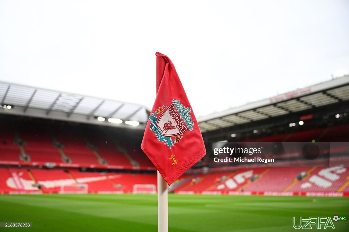                           "Liverpul" braziliyalik hujumchi xaridini ko'rib chiqmoqda		- uzfifa.net.