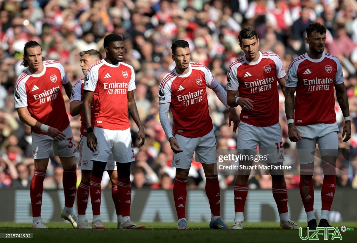                           "Barselona" "Arsenal" futbolchisi bilan muzokaralarni boshladi		- uzfifa.net.