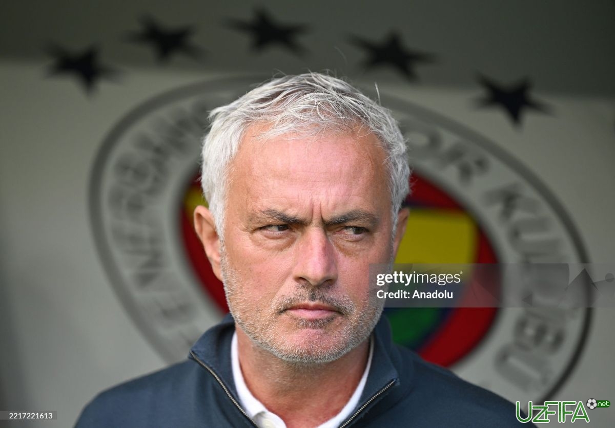                           Mourinyu APL vingeri bilan shartnoma imzolamoqchi		- uzfifa.net.