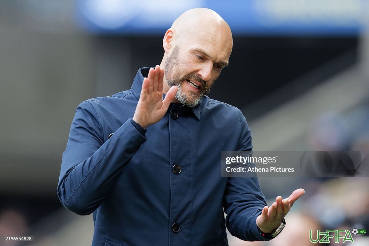               Foto&nbsp;            "Suonsi" sobiq ustozi aeroportda ishlamoqda		- uzfifa.net.