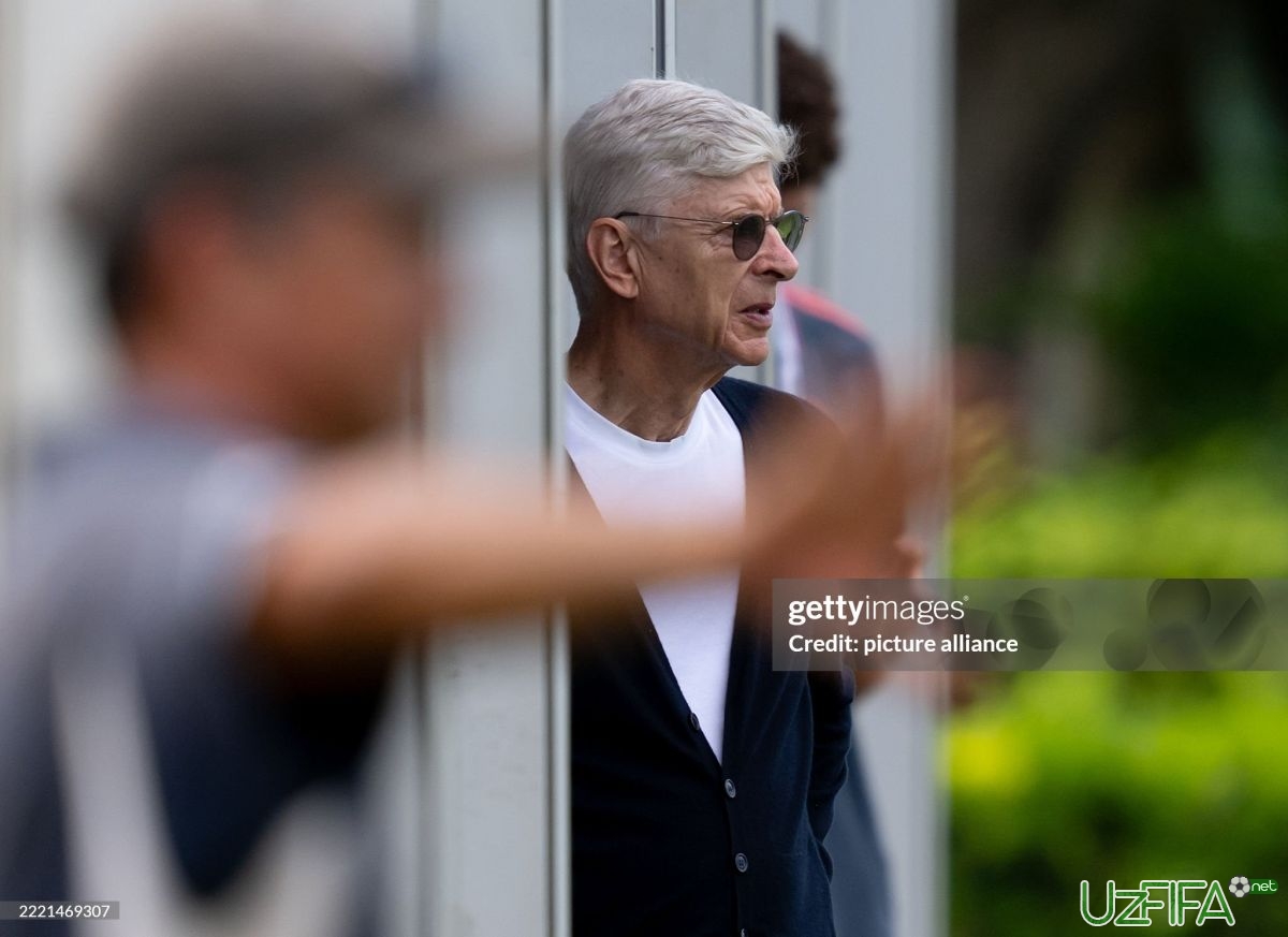 Arsen Venger: "Maydonlar talab darajasida emas" - uzfifa.net.