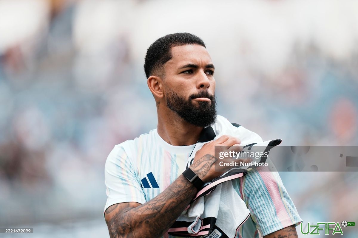 MYU va boshqalar Duglas Luis uchun kurashmoqda - uzfifa.net.