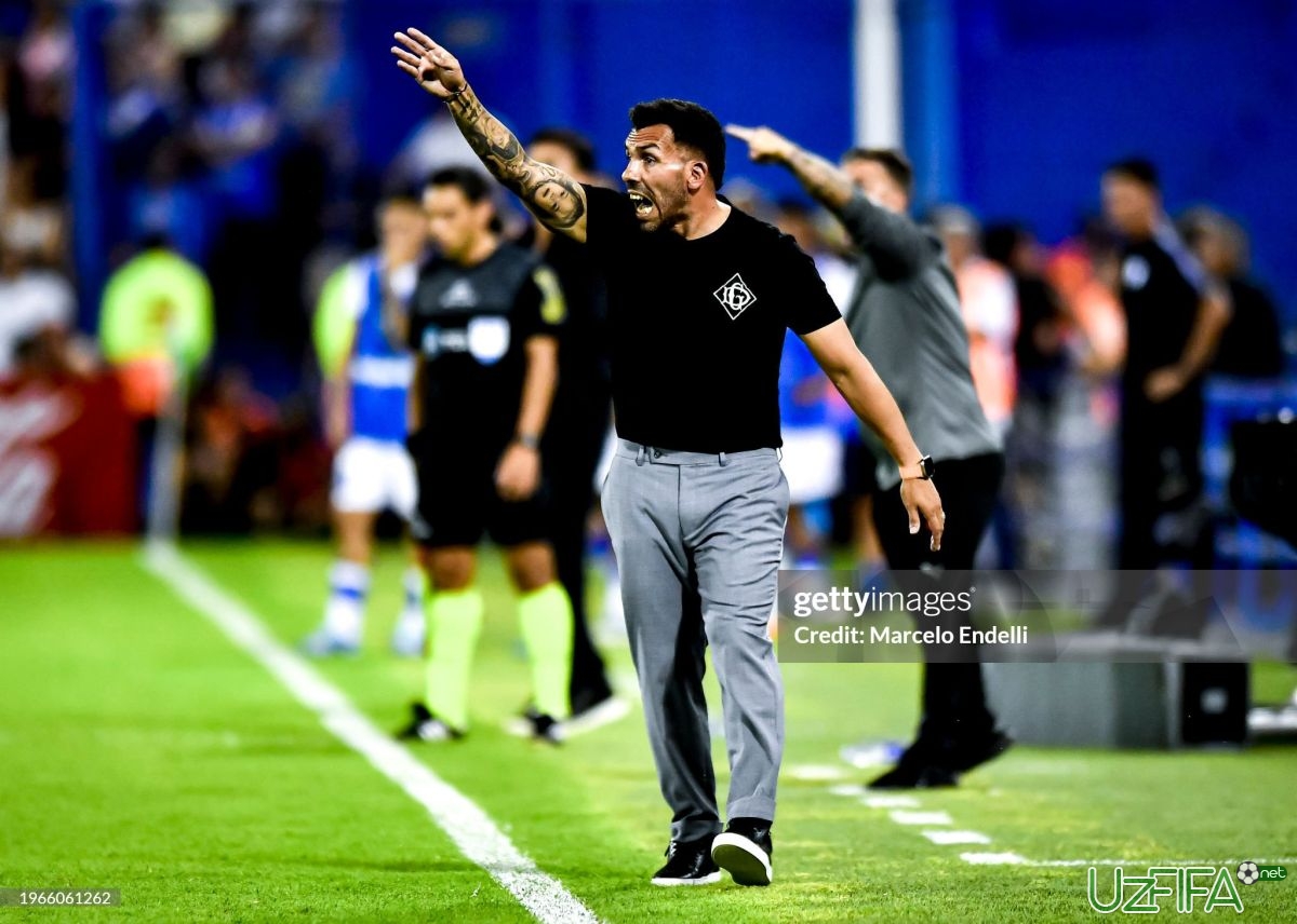 Karlos Teves "Taleres" jamoasini boshqaradi - uzfifa.net.