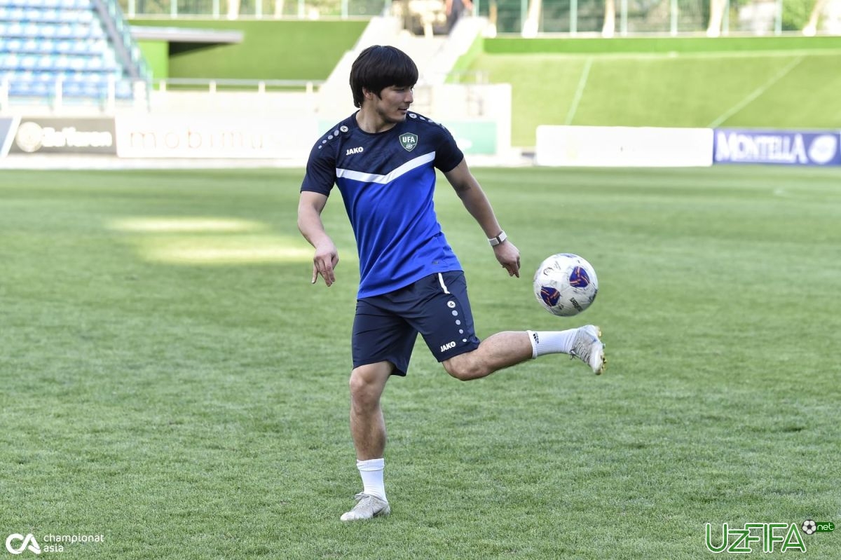                           Hojimat Erkinov sobiq klubi hakamlarni sotib olishda ayblanib chempionatdan chetlashtirildi		- uzfifa.net.