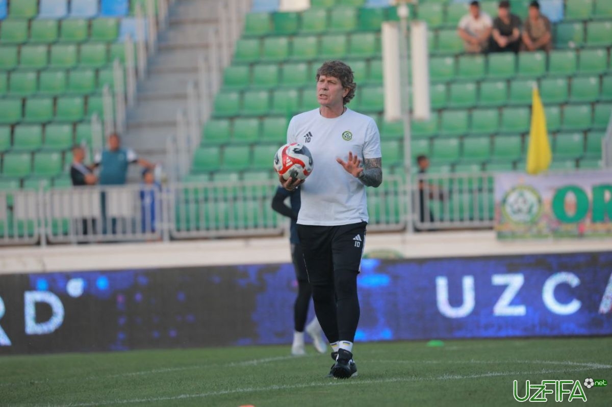 "Neftchi" murabbiyi klubni tark etdi - uzfifa.net.