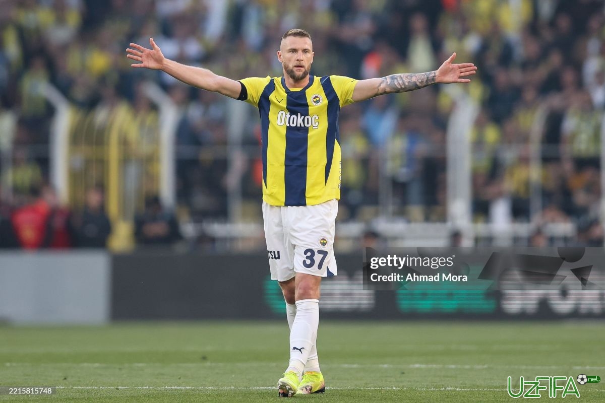 Shkrinyar "Fenerbaxche" bilan 4 yillik shartnoma imzolaydi - uzfifa.net.