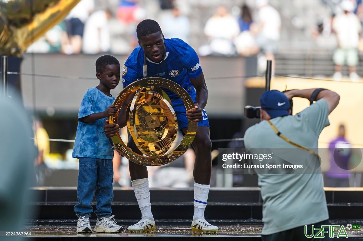 "Strasbur" "Chelsi" himoyachisini ijaraga oladi - uzfifa.net.