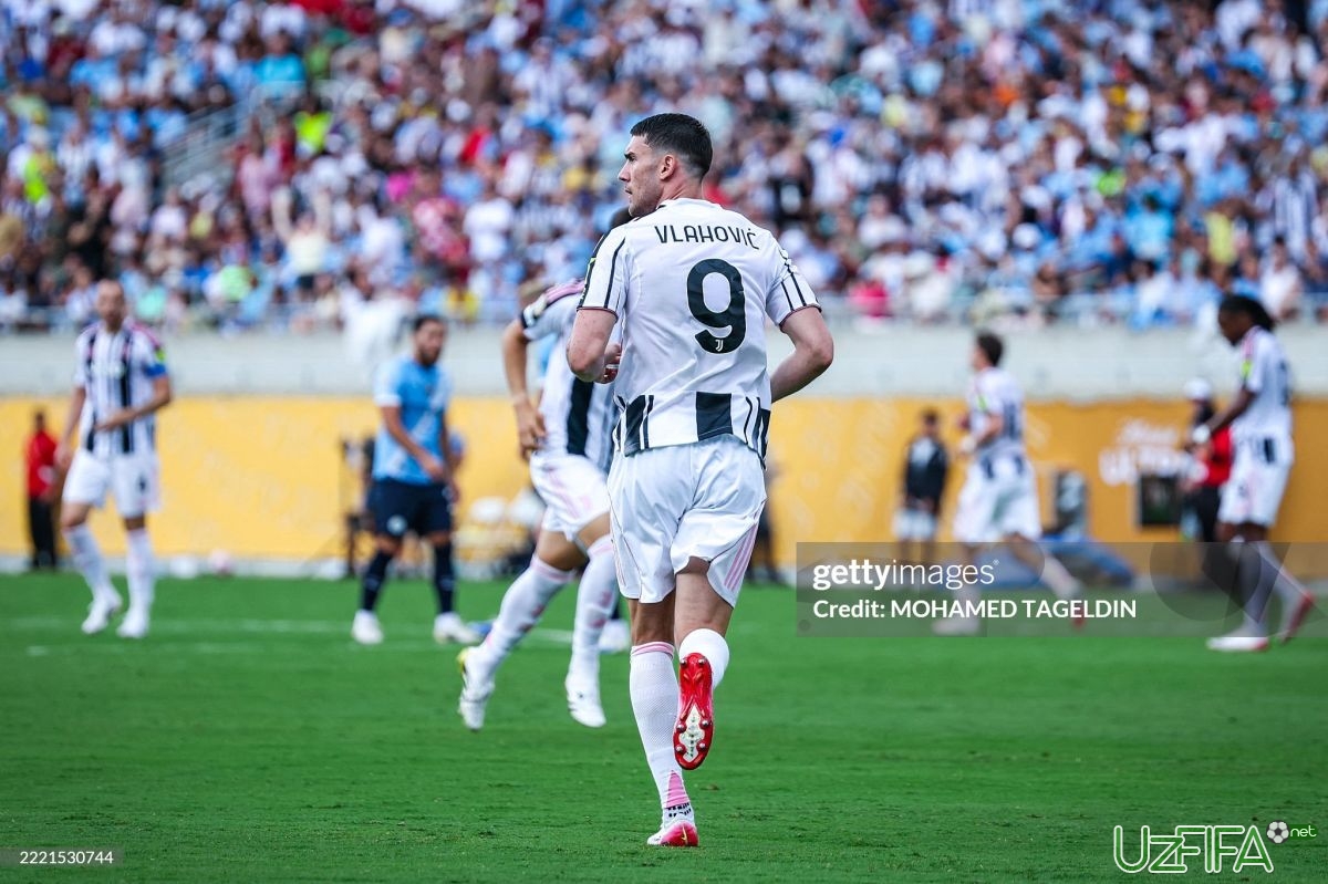 "Milan" Vlaxovichni olish uchun yarim himoyachisidan voz kechadimi? - uzfifa.net.