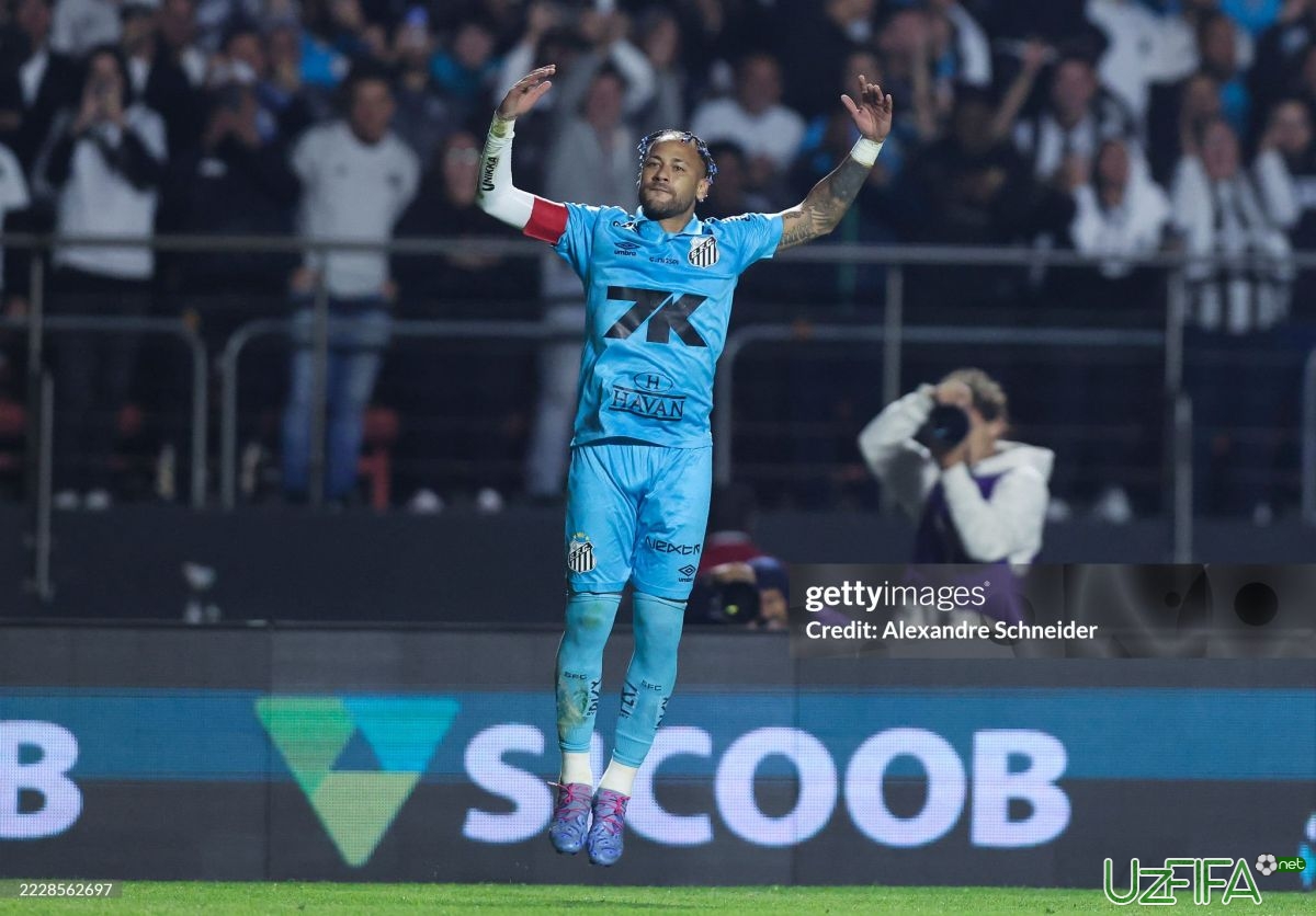 Neymar futbol tarixidagi eng yaxshi yarim himoyachi kimligini aytdi - uzfifa.net.