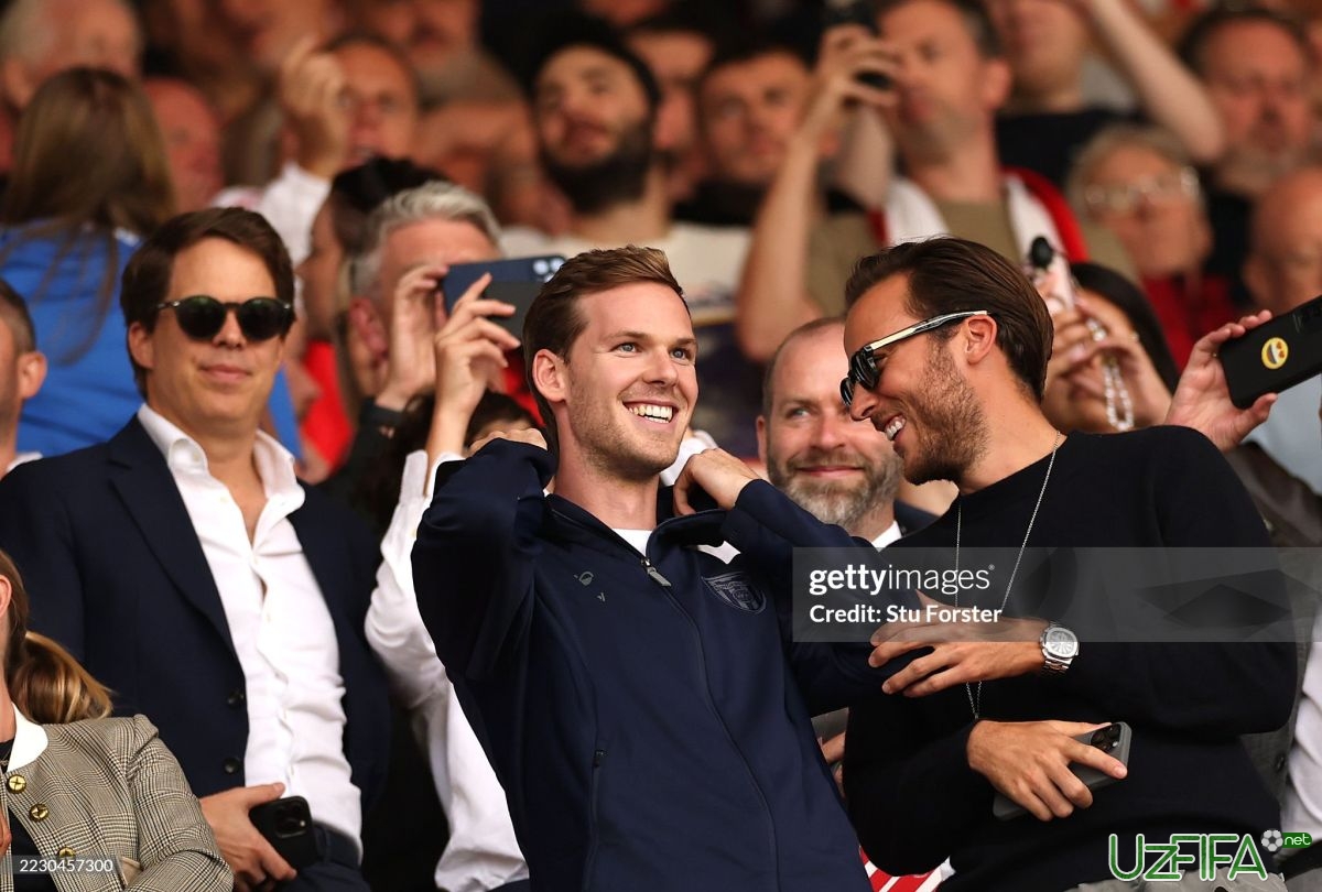 APL klubining eng yosh egasi 30 yoshdan kichik. Bu kim? - uzfifa.net.