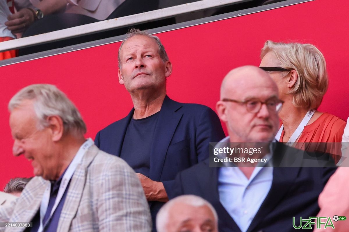 Danni Blind "Ayaks"ni tark etadi - uzfifa.net.