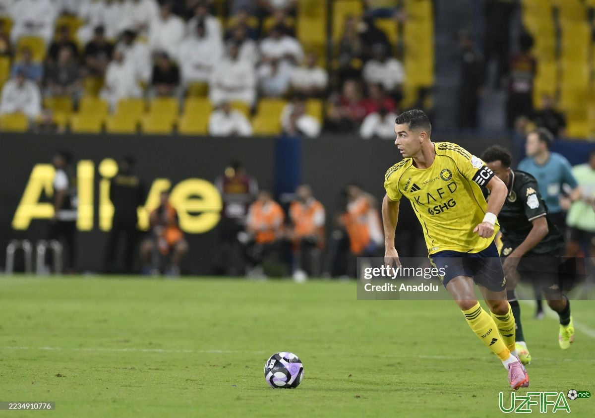                           Saudiya Arabistonida Krishtianu Ronalduga "Oltin butsa" topshirildi		- uzfifa.net.