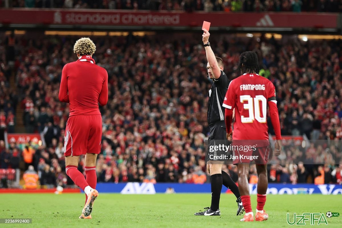                           Gol urib, qizil kartochka olgan Ekitike kechirim so'radi		- uzfifa.net.