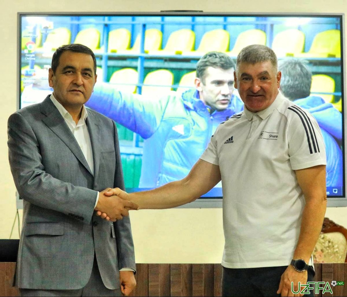                           Igor Ivanovich Ximich - “Neftchi” futbol akademiyasi direktori		- uzfifa.net.