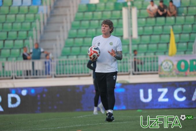                           "Neftchi" sobiq murabbiyi bilan hisob-kitob qildi		- uzfifa.net.