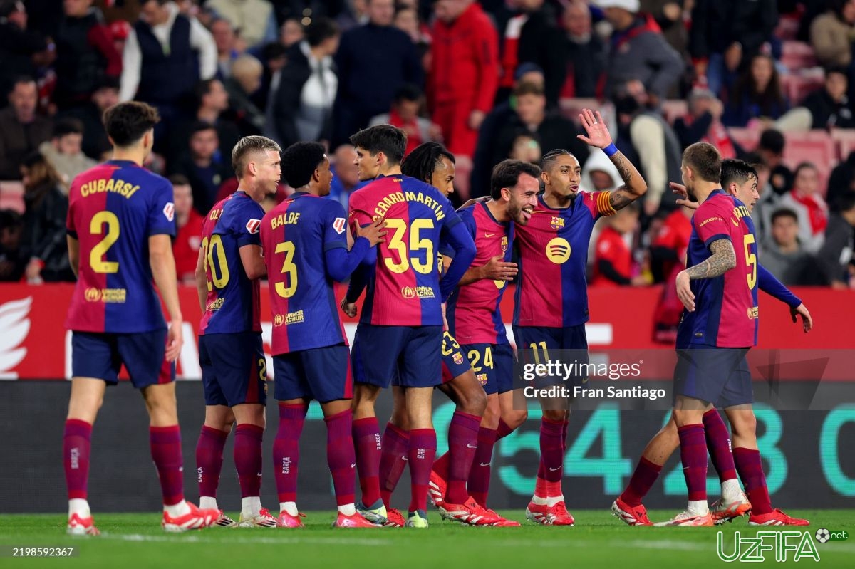 "Barselona" himoyachilaridan biriga yangi shartnoma tayyorlamoqda - uzfifa.net.