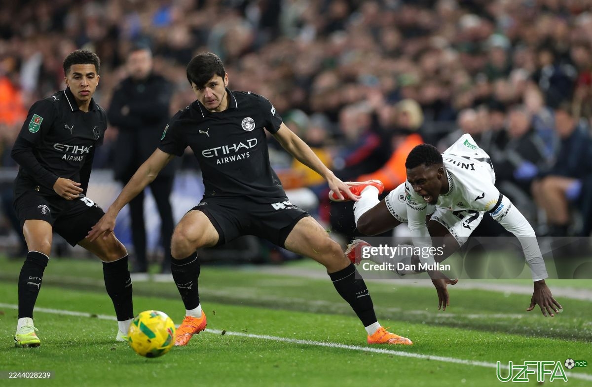                           "Manchester Siti" - "Bornmut". Tarkiblar malum		- uzfifa.net.