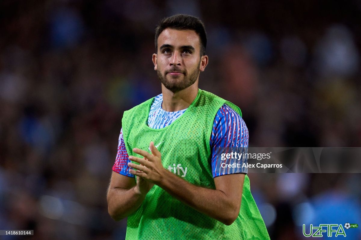 "Barselona" himoyachisi bilan 2031 yilga qadar shartnomani uzaytirdi - uzfifa.net.