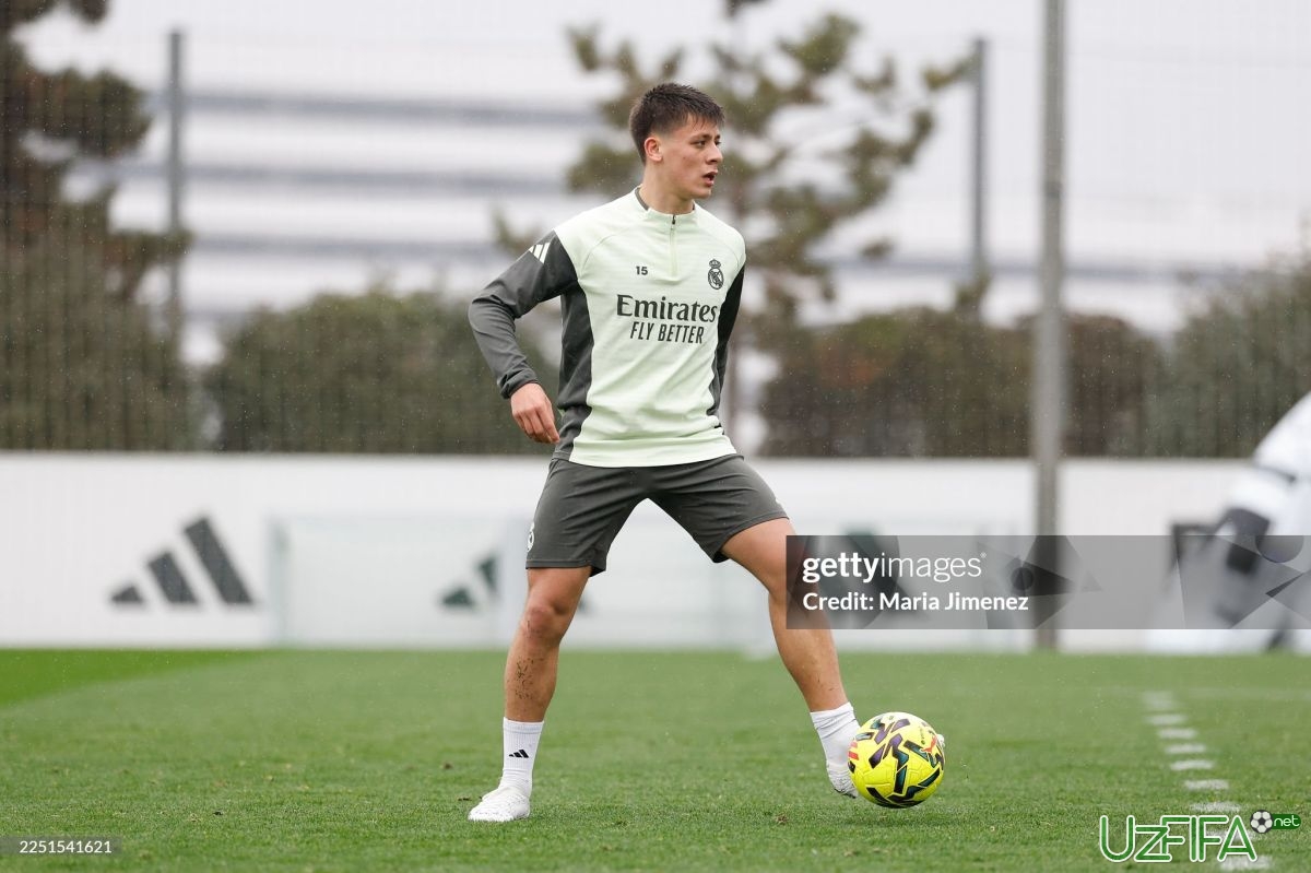 Gyulerga uchta davogar malum bo'ldi - uzfifa.net.