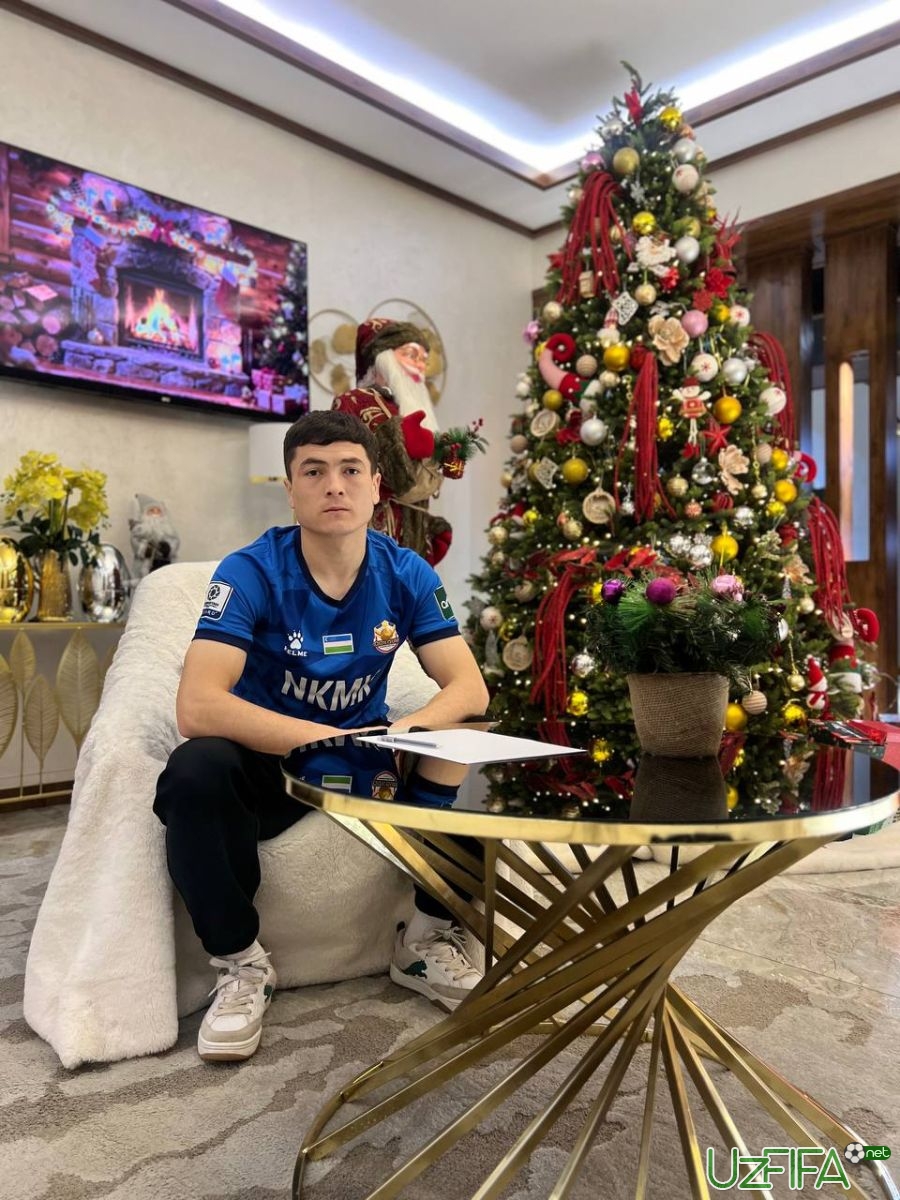                           "Qizilqum" Shukurov bilan shartoma imzoladi		- uzfifa.net.