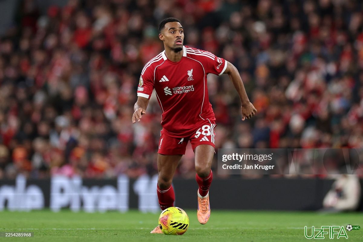                           "Liverpul" futbolchisiga shartnoma taklif qiladi		- uzfifa.net.