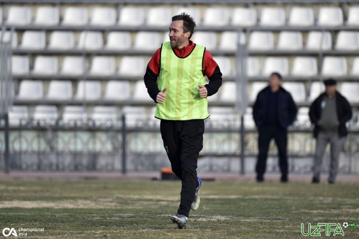               Video&nbsp;            Oleg Zoteev: "Jahon chempionatidagi raqiblar O'zbekistonni mensimay maydonga chiqadi"		- uzfifa.net.