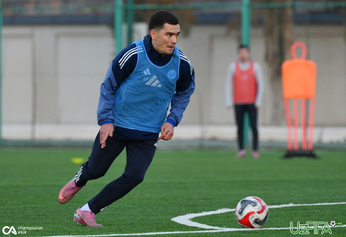                           RASMAN: Ruslanbek Jiyanov - "Navbahor" futbolchisi!		- uzfifa.net.